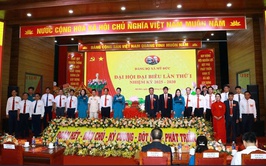 Mỹ Đức đoàn kết vững bước đi lên - một Đảng bộ - một ý chí - một hành động - vì nhân dân phục vụ’