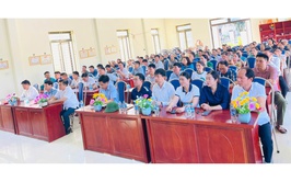 NHÂN DÂN XÃ YÊN BÀI ĐỒNG LOẠT TIẾN HÀNH VỆ SINH MÔI TRƯỜNG, ĐƯỜNG LÀNG NGÕ XÓM. HƯỞNG ỨNG LỄ RA QUÂN TỔNG VỆ SINH MÔI TRƯỜNG TOÀN THÀNH PHỐ HÀ NỘI.