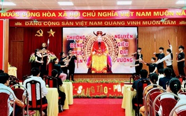 Tổng duyệt chương trình nghệ thuật chào mừng Đại hội Đảng bộ xã Nam Phù lần thứ Nhất