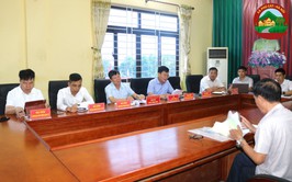 Đồng chí Bí thư Đảng ủy xã tiếp 13 lượt công dân trong buổi tiếp công dân định kỳ ngày 21/8