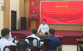 THƯỜNG TRỰC ĐẢNG UỶ XÃ SÓC SƠN LÀM VIỆC VỚI NGƯỜI HOẠT ĐỘNG KHÔNG CHUYÊN TRÁCH