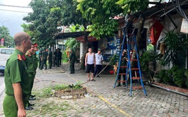 SÓC SƠN RA QUÂN GIẢI TOẢ VI PHẠM HÀNH LANG AN TOÀN GIAO THÔNG VĂN MINH ĐÔ THỊ 