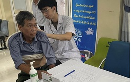 Bệnh viện đa khoa Mỹ Đức khám, tư vấn sức khoẻ miễn phí cho các gia đình có công với cách mạng