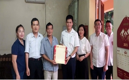 LÃNH ĐẠO UBND XÃ PHÚC THỊNH THĂM, TẶNG QUÀ DỊP KỶ NIỆM 80 NĂM QUỐC KHÁNH NƯỚC CỘNG HÒA XÃ HỘI CHỦ NGHĨA VIỆT NAM (02/9/1945 - 02/9/2025)