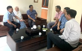 LÃNH ĐẠO XÃ NỘI BÀI THĂM VÀ TẶNG QUÀ CÁC GIA ĐÌNH CHÍNH SÁCH, NGƯỜI CÓ CÔNG DỊP QUỐC KHÁNH 02/9