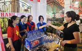 Hà Nội: Chi tiết 40 địa điểm phát lương thực, nhu yếu phẩm miễn phí cho người xem diễu binh