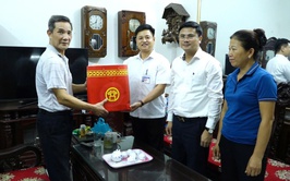 Xã Bình Minh tổ chức thăm, tặng quà người có công nhân kỷ niệm 80 năm Cách mạng tháng 8 thành công và Quốc khánh 2/9