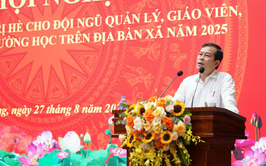 Xã Yên Lãng tổ chức lớp bồi dưỡng chính trị hè năm 2025 cho đội ngũ giáo viên các trường học trên địa bàn