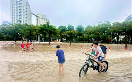 Vì sao khu đô thị siêu sang Ciputra, đường Võ Chí Công hay bị ngập nặng?