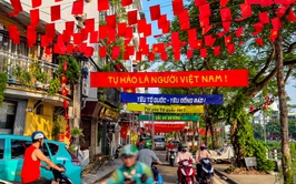 Khởi động 'Sắc đỏ Ba Đình' với 28.000 lá cờ Tổ quốc trên tuyến phố dài 800 mét