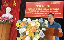 Phường Kiến Hưng tổ chức hội nghị hướng dẫn, hỗ trợ sử dụng các nền tảng số (iHanoi, VNeID, Cổng Dịch vụ công Quốc gia) tiếp cận dịch vụ công trực tuyến và sử dụng các công cụ AI, tiện ích công nghệ số