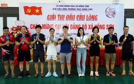 CLB cầu lông Trường THCS Hồng Sơn tổ chức giải cầu lông chào mừng Đại hội Đại biểu Đảng bộ xã Hồng Sơn lần thứ Nhất, nhiệm kỳ 2025 – 2030