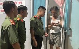 Công an xã kiểm tra các cơ sở lưu trú có người nước ngoài ở trên địa bàn