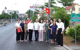 Hội Nông dân xã Thanh Oai: Gắn biển 3 đoạn đường cây, hoa tự quản