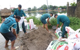 Trần Phú: vừa đảm bảo công tác vệ sinh môi trường, vừa thực hiện công tác ứng phó khắc phục hậu quả thiên tai