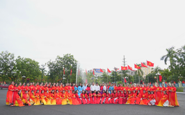 Hội LHPN xã Đan Phượng đồng diễn Dân vũ và gắn biển công trình chào mừng Kỷ niệm các ngày lễ lớn của đất nước.