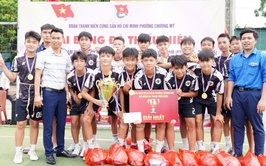 Bế mạc và trao giải bóng đá thanh thiếu niên phường Chương Mỹ lần thứ I