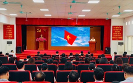 Trang nghiêm Lễ chào cờ và sinh hoạt dưới cờ tháng 8/2025 của phường Xuân Phương