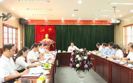 Chủ nhiệm Uỷ ban Kiểm tra Thành uỷ Hà Nội Hoàng Trọng Quyết làm việc tại xã Sơn Đồng về công tác chuẩn bị tổ chức Đại hội Đảng bộ xã lần thứ Nhất