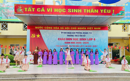 TRƯỜNG THCS YÊN SỞ TỔ CHỨC LỄ VINH DANH HỌC SINH LỚP 9 ĐẠT THÀNH TÍCH CAO TRONG KỲ THI VÀO LỚP 10 VÀ CHÀO ĐÓN HỌC SINH LỚP 6 NĂM HỌC 2025 – 2026