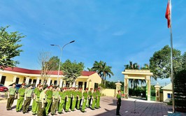 CÔNG AN XÃ NỘI BÀI TỔ CHỨC LỄ CHÀO CỜ ĐẦU THÁNG 8/2025