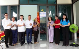 BÀN GIAO NHÀ “MÁI ẤM TÌNH THƯƠNG” CHO HỘI VIÊN PHỤ NỮ THÔN NAM CHÍNH.