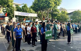 PHƯỜNG HỒNG HÀ PHÁT ĐỘNG RA QUÂN TỔNG VỆ SINH MÔI TRƯỜNG NĂM 2025: LAN TOẢ TRÁCH NHIỆM VÌ THỦ ĐÔ SÁNG – XANH – SẠCH – ĐẸP