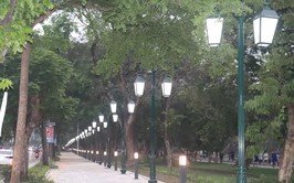 Đề xuất tiếp tục hạ rào của Công viên Thống Nhất phía phố Đại Cồ Việt và Nguyễn Đình Chiểu, tạo không gian xanh, mở