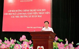 Trên 700 đồng chí là cán bộ quản lý, giáo viên, nhân viên các trường học trong hệ thống giáo dục quốc dân trên địa bàn xã Xuân Mai tham dự lớp bồi dưỡng chính trị hè