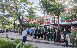 PHƯỜNG VĨNH HƯNG TIẾP TỤC RA QUÂN VỆ SINH MÔI TRƯỜNG HƯỞNG ỨNG PHONG TRÀO “SÁNG – XANH – SẠCH – ĐẸP”