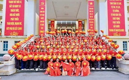 Ấn tượng màn đồng diễn của cán bộ, hội viên phụ nữ xã Quang Minh chào mừng 80 năm Quốc khánh