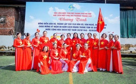 PHỤ NỮ THANH LIỆT ĐỒNG DIỄN DÂN VŨ VÀ CÔNG BỐ QUYẾT ĐỊNH CÁC CÂU LẠC BỘ VĂN NGHỆ , THỂ DỤC THỂ THAO.