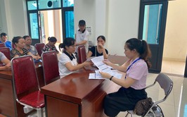 Phòng giao dịch NHCSXH Đông Anh triển khai đối chiếu, phân loại nợ khách hàng vay vốn ngân hàng chính sách xã hội năm 2025 trên địa bàn xã Đông Anh