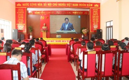 Xã Hòa Phú tham dự trực tuyến Hội nghị toàn quốc quán triệt 4 Nghị quyết của Bộ Chính trị