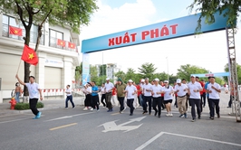 Gần 1.000 người tham gia Chung kết Giải chạy 