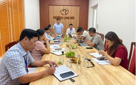 Thường trực Hội đồng nhân dân phường Giám sát việc tiếp công dân, giải quyết khiếu nại, tố cáo của công dân và việc giải quyết kiến nghị cử tri của Ủy ban nhân dân phường Long Biên