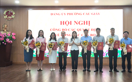 Đảng ủy phường Cầu Giấy tổ chức Hội nghị công bố và trao Quyết định về công tác tổ chức, cán bộ