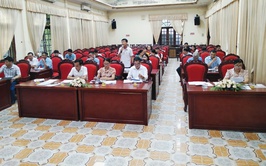 Xã Hoà Phú công bố Quyết định bầu cử Trưởng thôn, triển khai Kế hoạch, hướng dẫn công tác bầu cử Trưởng thôn

