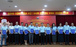 Công bố quyết định thành lập 18 Chi bộ trực thuộc Đảng bộ Trung tâm Phục vụ hành chính công thành phố Hà Nội