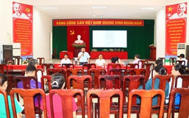Hội nghị bàn giao thông báo thu hồi đất tại thôn Vạn Điểm
