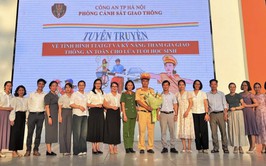 CÔNG AN XÃ SÓC SƠN PHỐI HỢP VỚI TRƯỜNG THPT ĐA PHÚC TUYÊN TRUYỀN PHÁP LUẬT VỀ TRẬT TỰ GIAO THÔNG