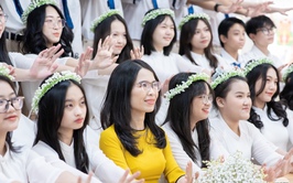 TẤM GƯƠNG SÁNG VỀ TÂM HUYẾT VÀ SÁNG TẠO