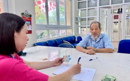UBND PHƯỜNG VĂN MIẾU – QUỐC TỬ GIÁM GẤP RÚT TRIỂN KHAI TRAO QUÀ TẾT ĐỘC LẬP ĐẾN NHÂN DÂN TRÊN ĐỊA BÀN 