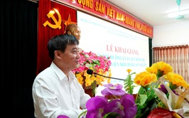 Sơn Tây: Khai giảng lớp Bồi dưỡng bồi dưỡng lý luận chính trị cho đảng viên mới tháng 10 năm 2025.