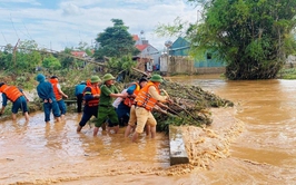 Chủ động ứng phó ngập úng do mưa lớn, nước sông dâng trên địa bàn xã Tiến Thắng