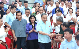 Tổng Bí thư Tô Lâm tiếp xúc cử tri 9 xã (Hà Nội) trước Kỳ họp thứ 10, Quốc hội khóa XV
