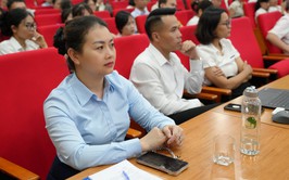 Bồi dưỡng văn hóa ứng xử và kỹ năng số hóa: Hà Nội nâng chất lượng phục vụ hành chính công