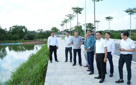 HĐND xã khảo sát việc thực hiện mời gọi đầu tư Nhà máy xử lý rác thải