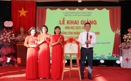 Hát Môn: Âm vang tiếng trống ngày Khai trường