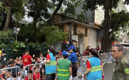 Phường Hai Bà Trưng: tăng tuyên truyền kết hợp xử phạt nghiêm để môi trường luôn sáng, xanh, đẹp.